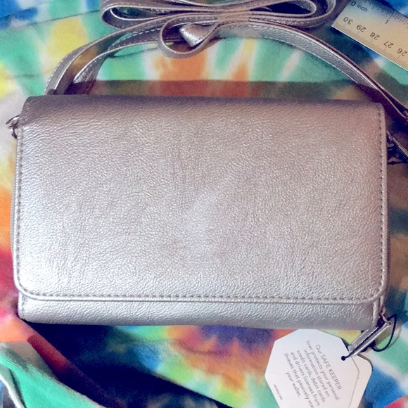 HOLD—Mundi Silver wallet or clutch or crossbody. NWT. - Picture 10 of 10